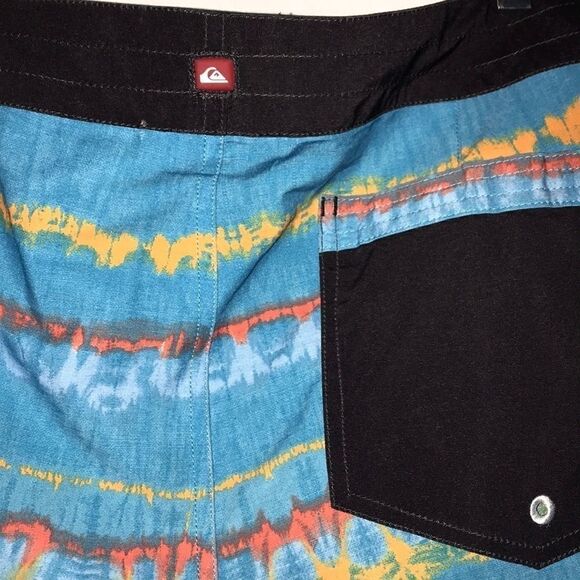 Quicksilver Men's Black, Blue Embroidered Logo Drawstring Board Shorts Size 36 - Picture 6 of 7